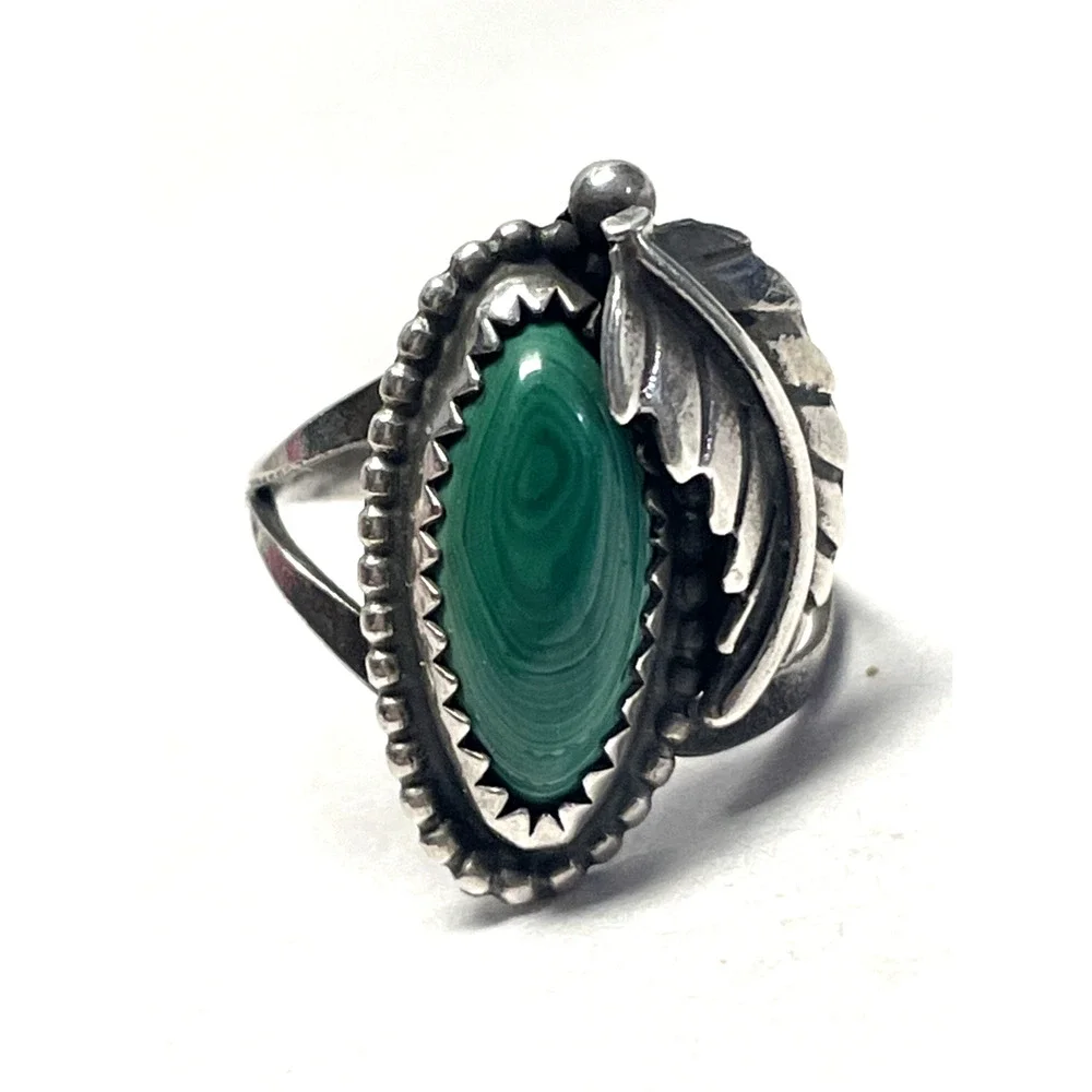 Vintage Signed Silver Malachite-Style Ring Size 5.25 Southwestern Leaf Design